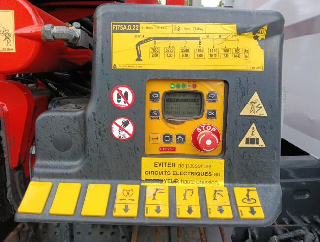 Mercedes-Benz Arocs 1830 Fassi 17TM Kraan, Crane, Kran - Afstandsbediening TT 4844